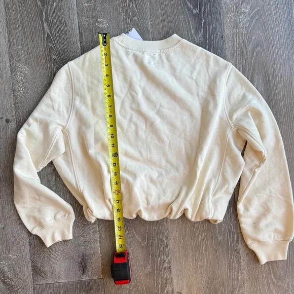 GAP NWT Cream Cropped Crewneck Sweatshirt 0427 - Picture 6 of 7